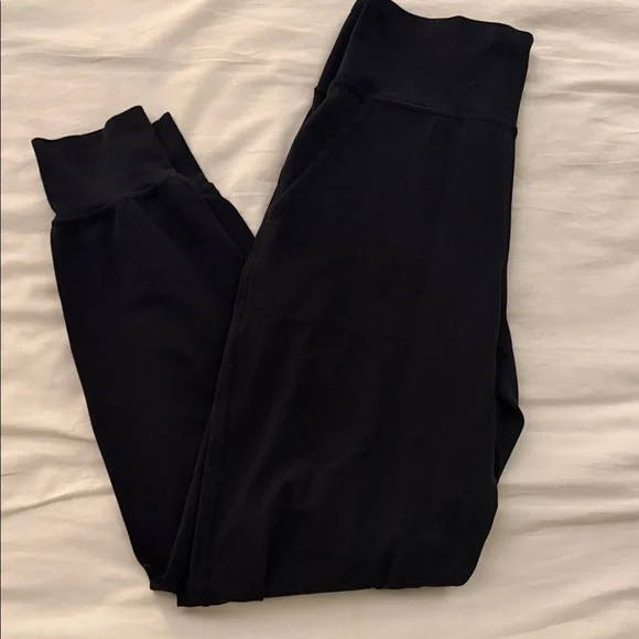 Women's Lululemon Align Joggers size 6 - Picture 1 of 2